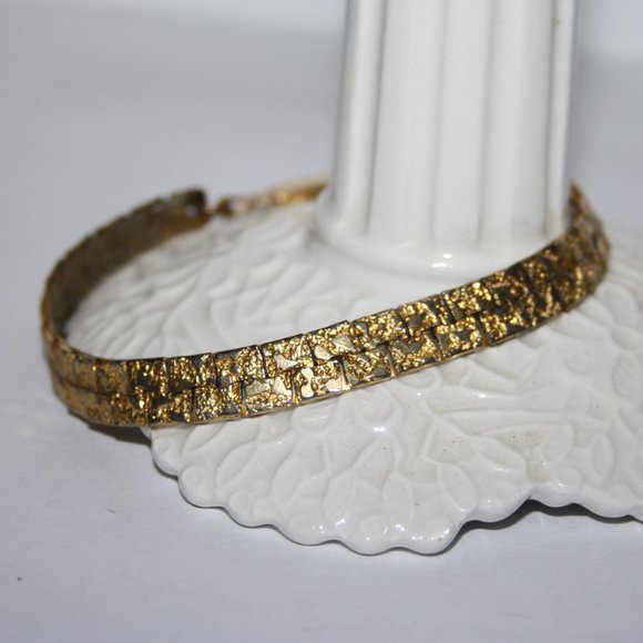 nugget style bracelet